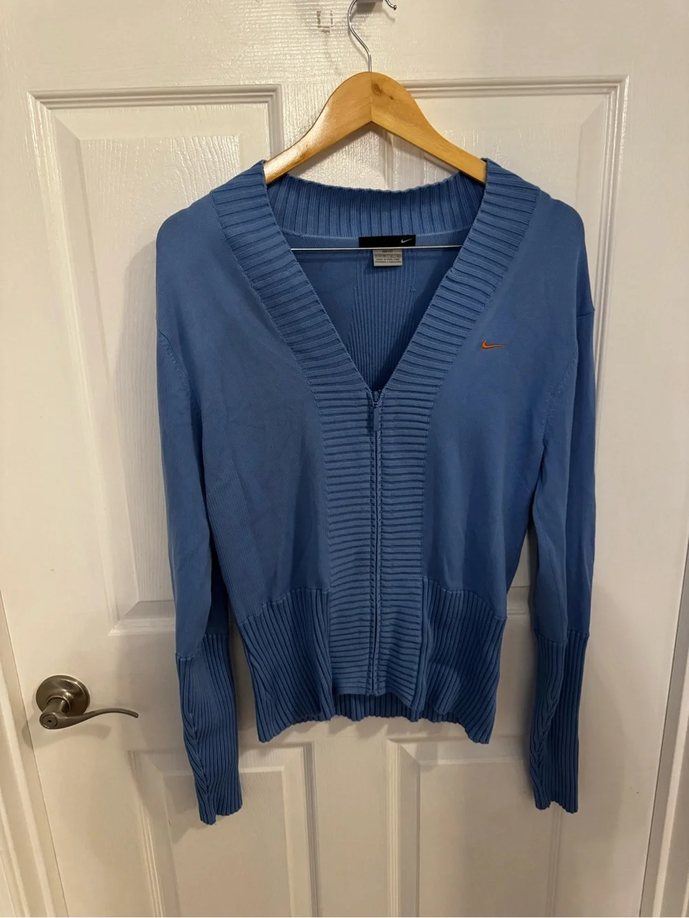 Vintage Nike Women's Cornflower Blue V-Neck Zip Cardigan with Orange Swoosh